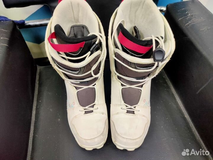 Сноубордические ботинки 39 размер 245 мм