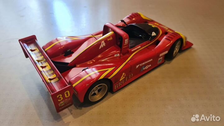 Коллекционная модель 1/18