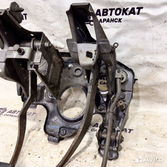 Педальный узел Daewoo Nexia