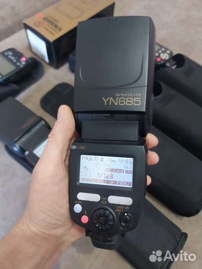 Вспышка YN–685