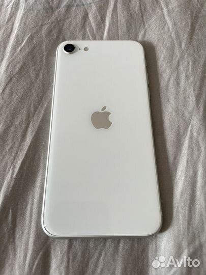 Телефон iPhone SE White 128gb