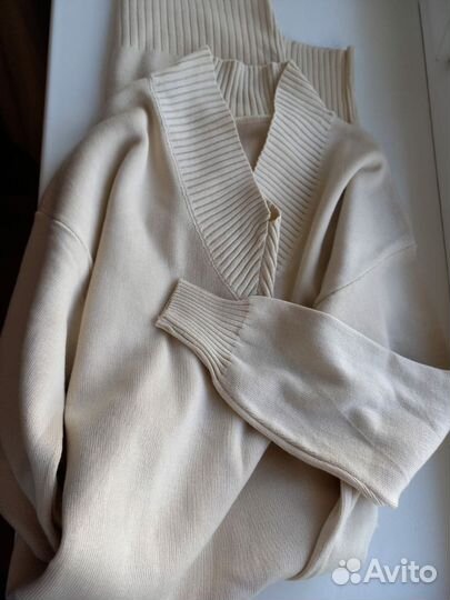 Платье трикотажное новое 46 р
