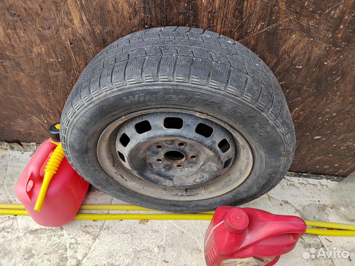 Hankook Winter I'Cept IZ2 185/65 R14 и 175/65 R14