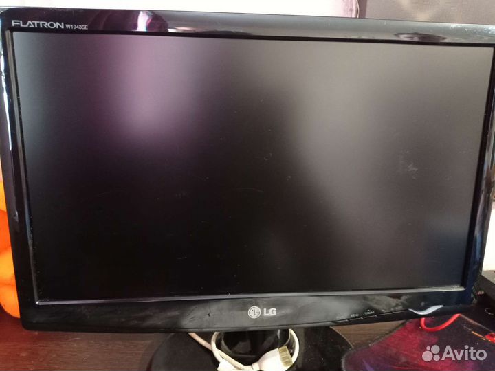 Монитор LG 18,5 дюйма