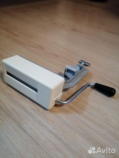 Фотоаппараты, диапроектор, колонки