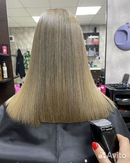 Кератиновое выпрямление волос