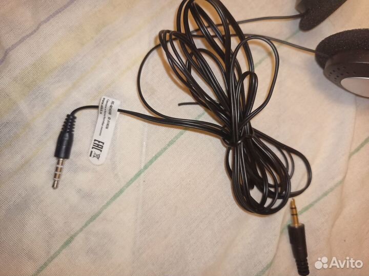 Наушники с микрофоном
