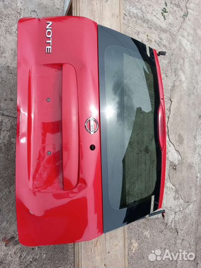 Дверь багажника Nissan Note E11 2006-2013