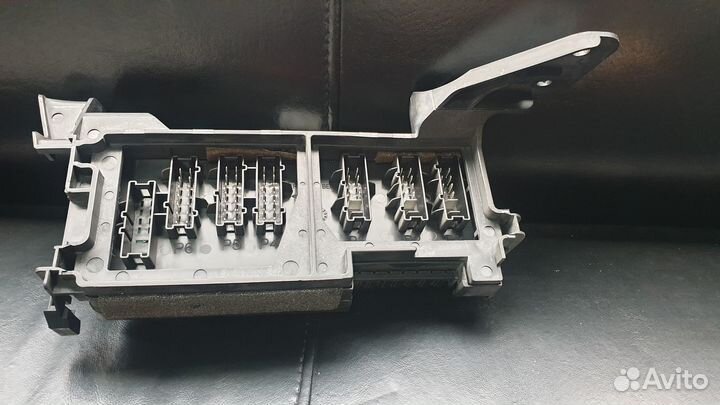 Блок предохранителей задний Mercedes M-Class W164