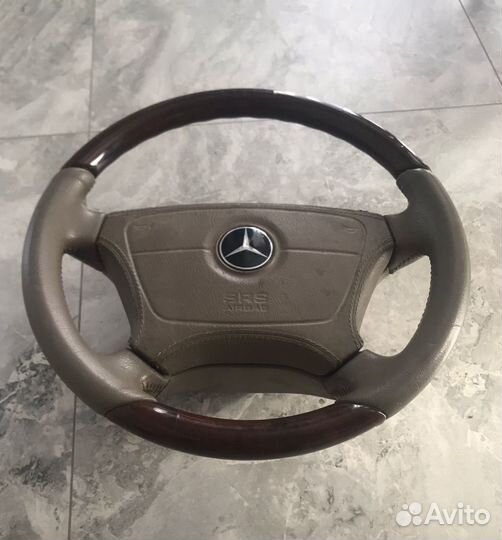 Продам бежевый (светлый) руль w140, w124