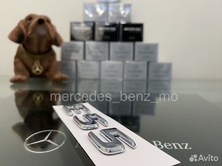Шильдик Е55 Мерседес Бенц