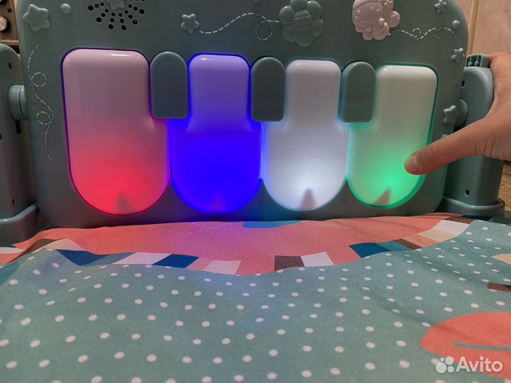 Развивающий коврик