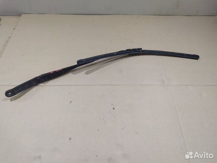 Поводок стеклоочистителя левый Renault Fluence