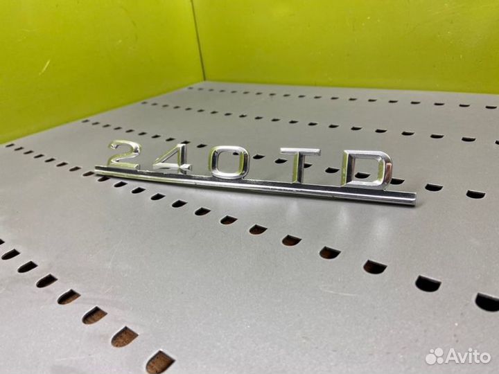 Шильдик Mercedes W123 OM616 D 24 1979