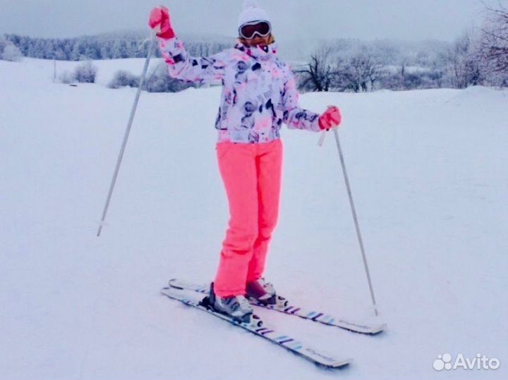 Горнолыжные ботинки и лыжи