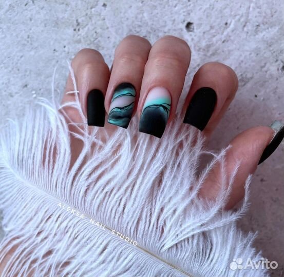 Маникюр, педикюр, наращивание ногтей