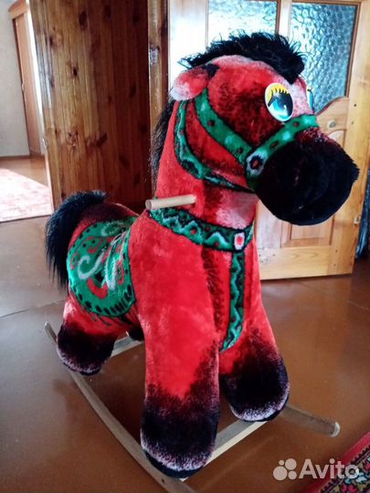 Качалка лошадь