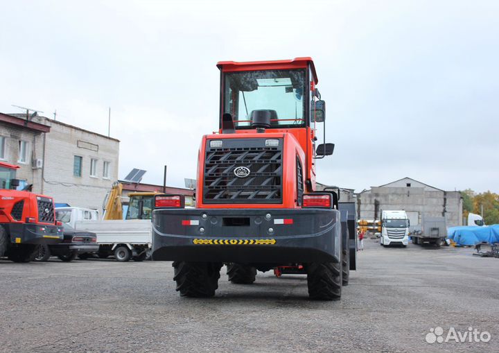 Фронтальный погрузчик Redstar 2300GTS, 2023