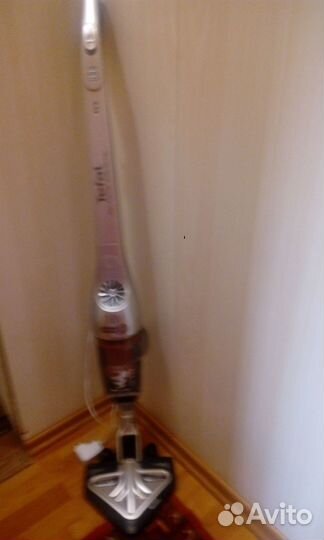 Вертикальный беспроводной пылесос бу