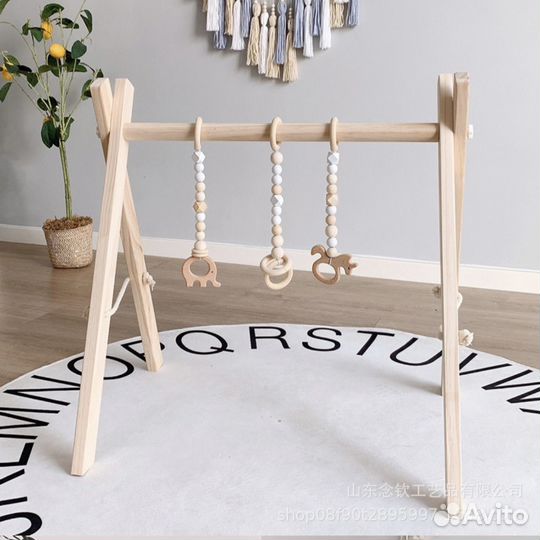 Тренажер монтессори с игрушками