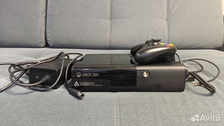 Xbox 360E прошивка freeboot 1000Gb, 140 игр