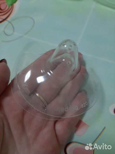 Накладки на грудь medela 20mm
