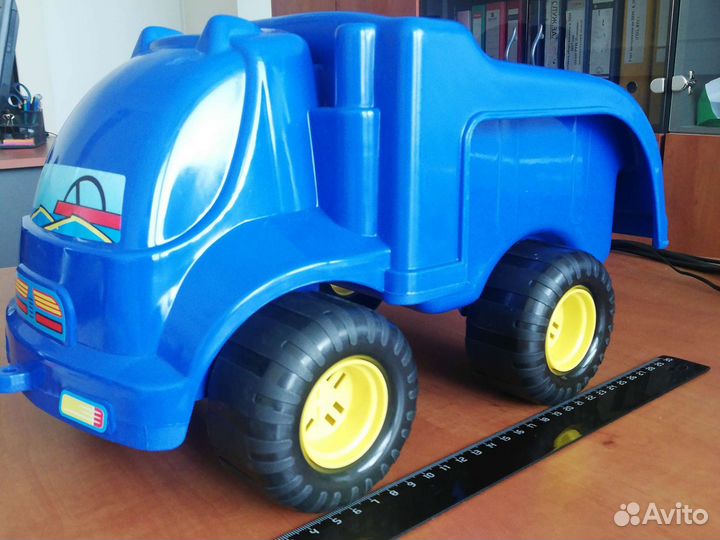 Игрушка грузовик