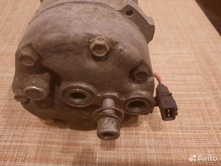 Компрессор кондиционера на VW Sharan 1, 2.0l