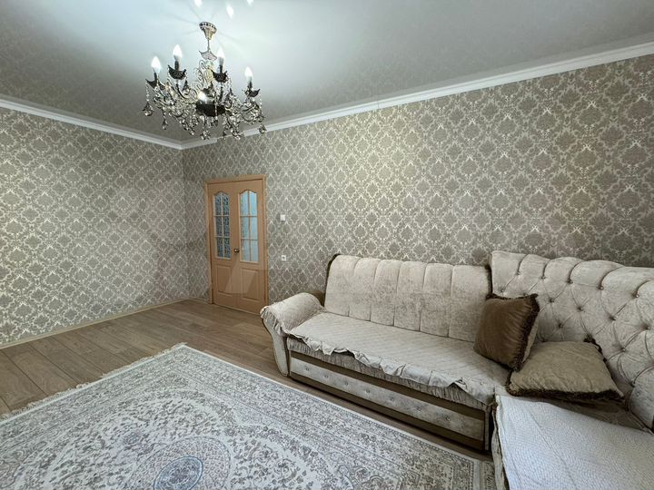 2-к. квартира, 57 м², 5/12 эт.