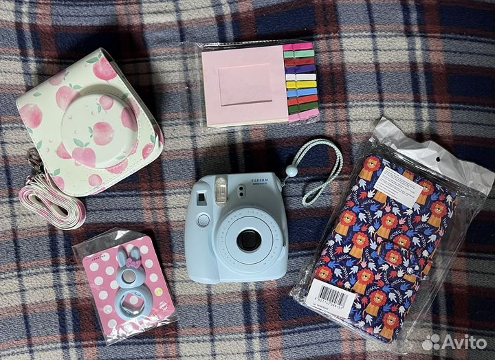 Продам fuji instax mini 8 с аксессуарами