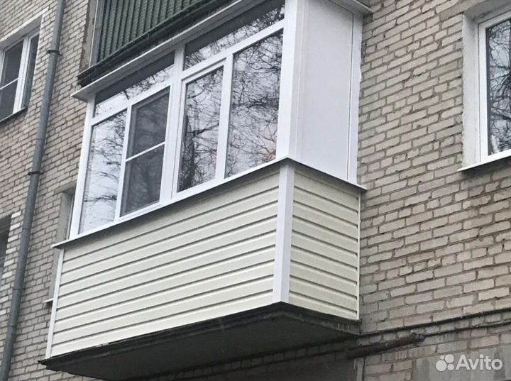 Остекление балконов и лоджий в рассрочку R9052