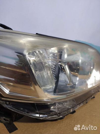 Toyota Rav4 XA30 Фара правая