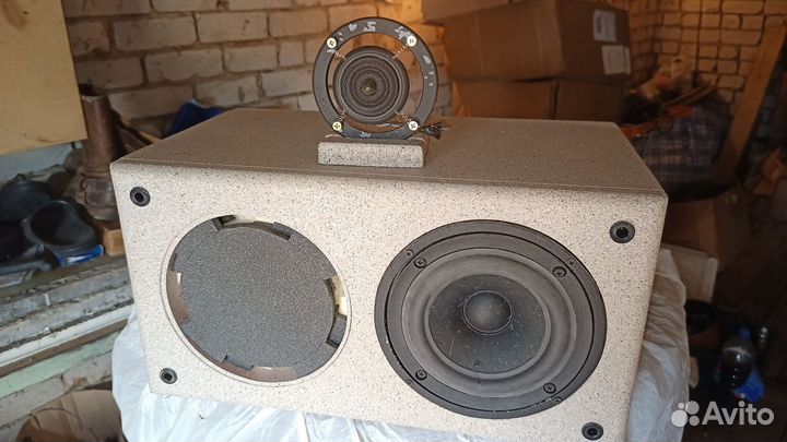 Акустическая колонка центрального канала Tornado