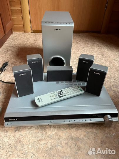 Домашний кинотеатр Sony DAV-DZ10