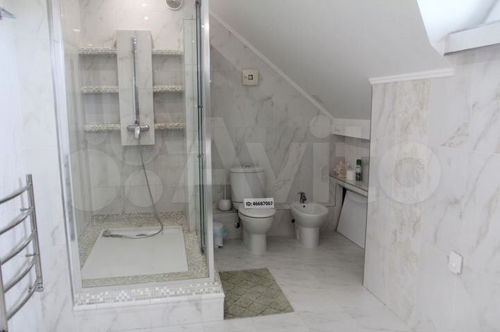 Коттедж 170 м² на участке 12 сот.