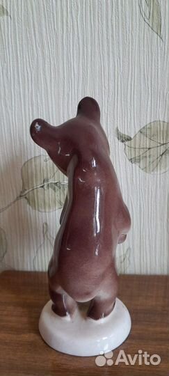 Фарфоровая статуэтка мишка. лфз знак качества СССР