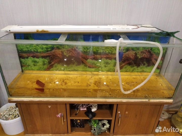 Аквариум с тумбой