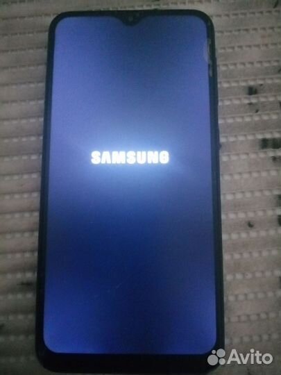 Samsung Galaxy A10, 2/32 ГБ