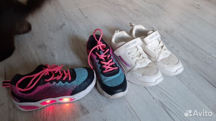 Кроссовки для девочки 34