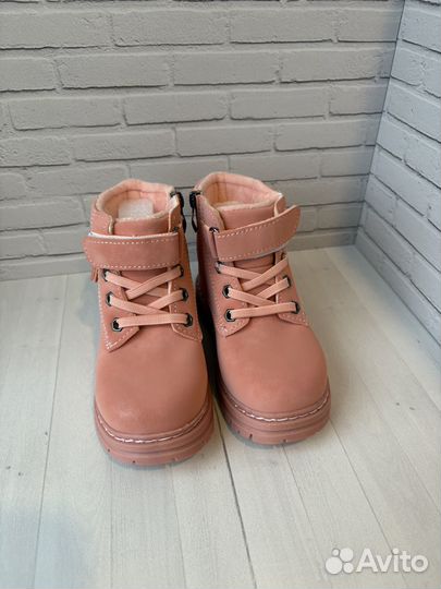 Ботинки демисезонные для девочки 26 размер