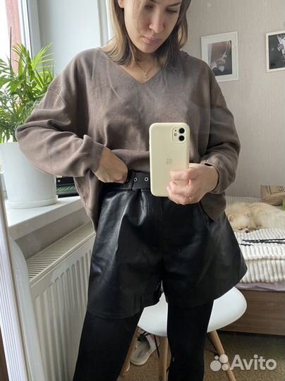 Кожаные шорты