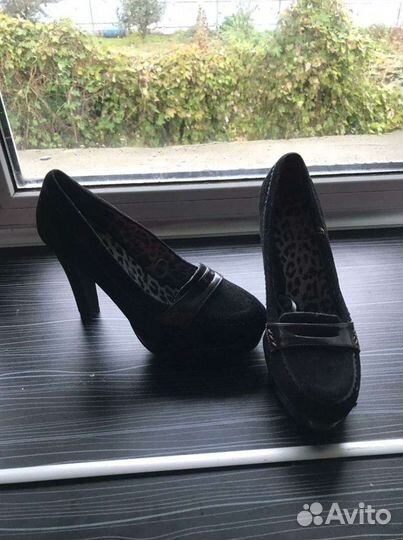 Туфли женские 39 размер новые