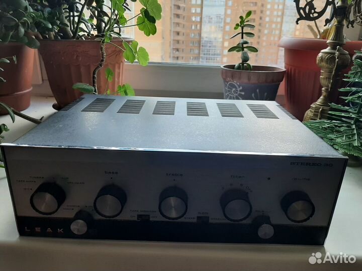 Leak 30 усилитель(Англия) + паспорт
