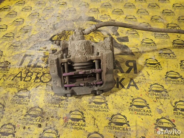 Суппорт тормозной задний toyota mark x