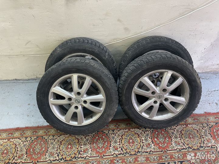 Продам диски с зимней резиной 185/65/15
