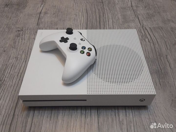 Xbox One s 1tb 4K + 300 игр