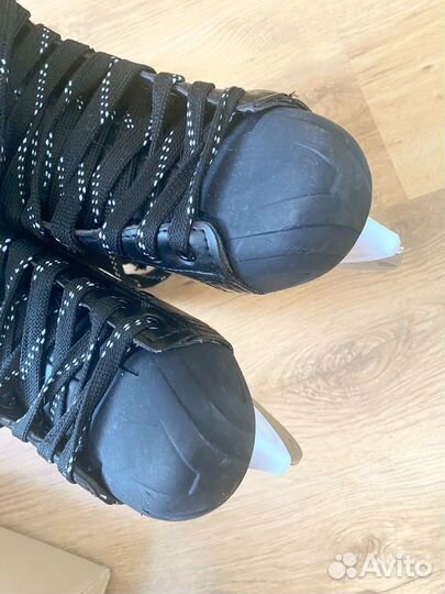 Коньки хоккейные 39 размер
