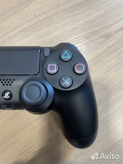 Dualshock 4 wireless controller
