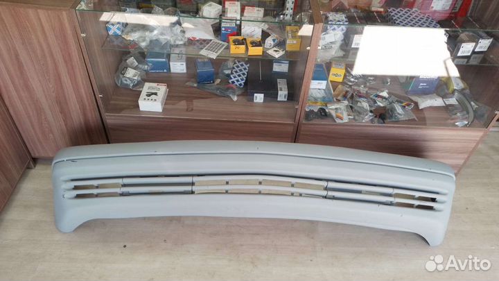 Бампер передний w140