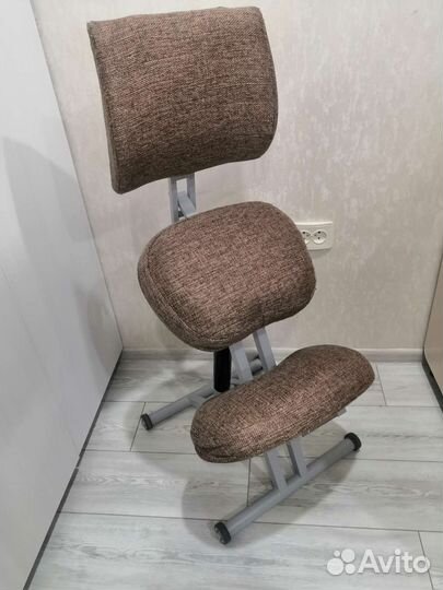 Коленный стул со спинкой Олимп газлифт